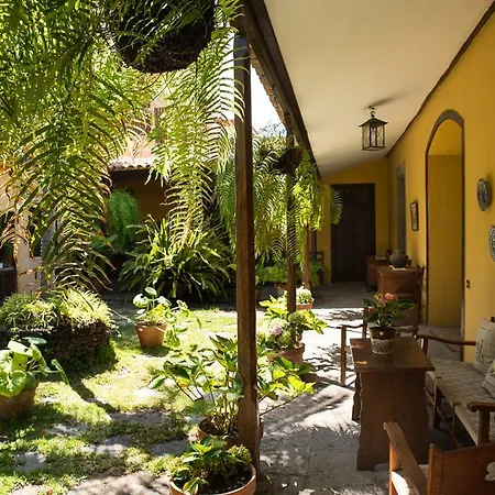 Bellasombra Suites