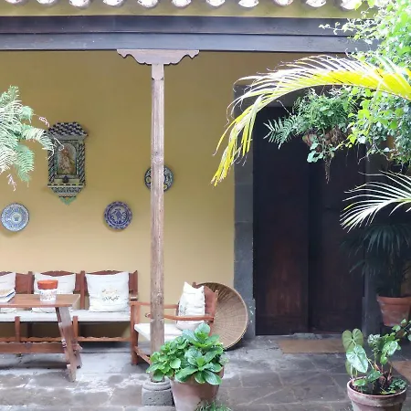 Couette-café Bellasombra Suites 2*