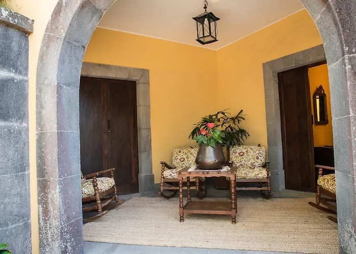 Alojamento de Acomodação e Pequeno-almoço Bellasombra Suites 2*