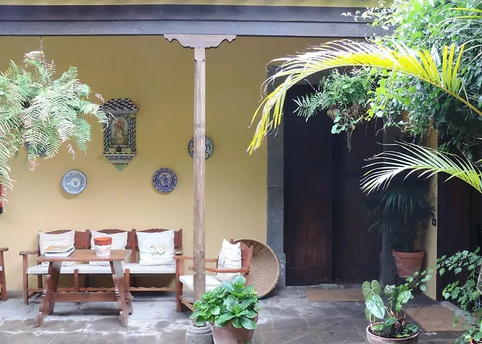 Alojamento de Acomodação e Pequeno-almoço Bellasombra Suites 2*