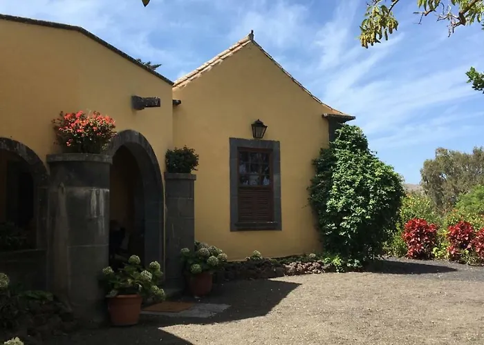 Bellasombra Suites