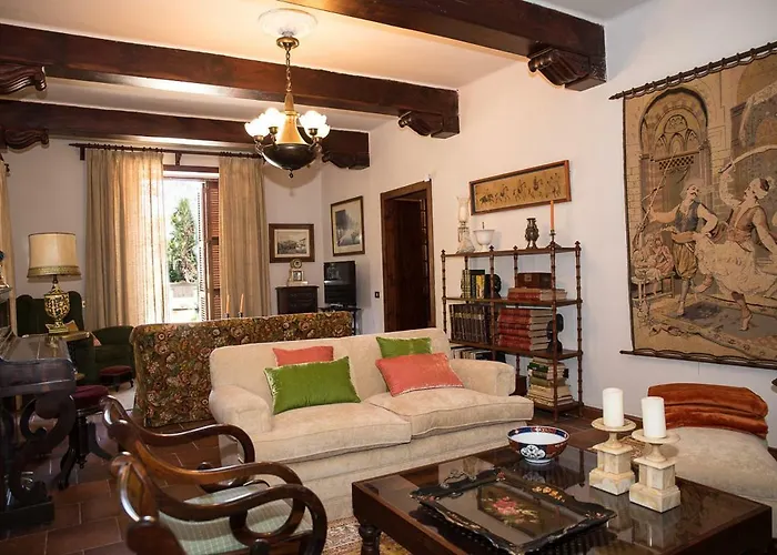Bellasombra Suites